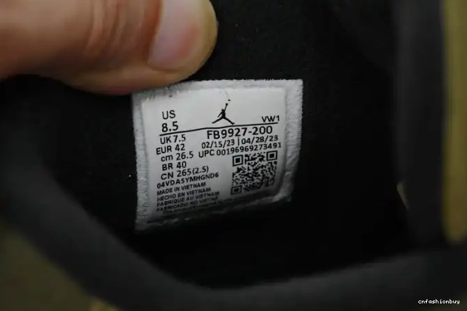 Jordan FB9927-200 Medium Olive Craft Air 4 0426